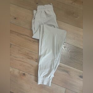 Men’s ABC jogger sz M tan color